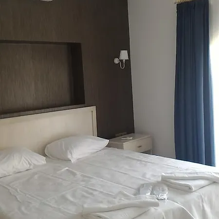 Iz Birak Butik Marina Hotel *
