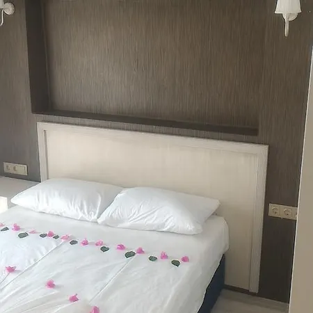 Hotel Iz Birak Butik Marina