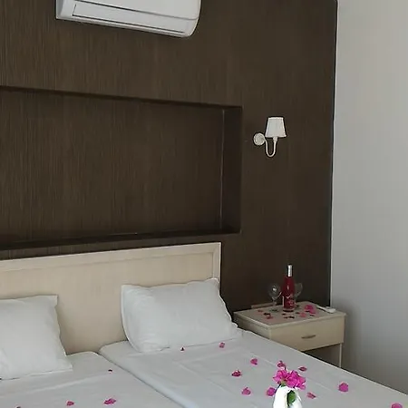 Iz Birak Butik Marina