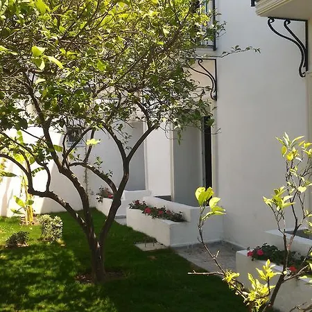 Iz Birak Butik Marina