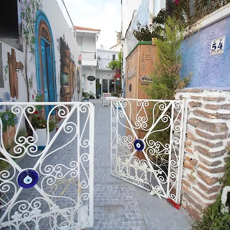 Iz Birak Butik Marina בודרום