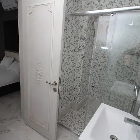 Iz Birak Butik Marina מלון *